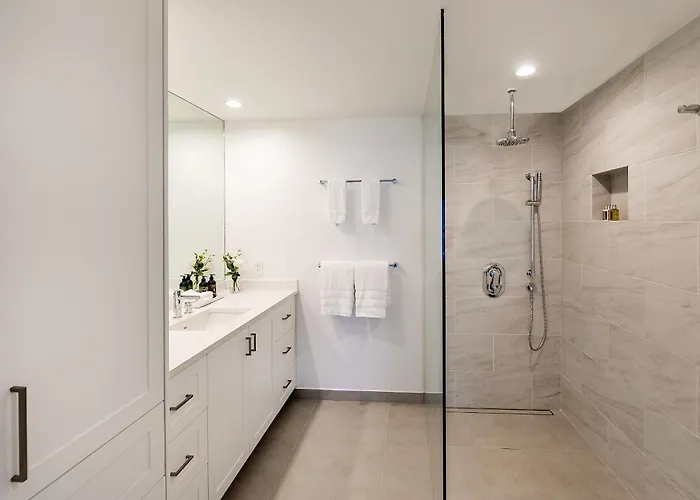 Carpe Diem 3 Bedroom Condo