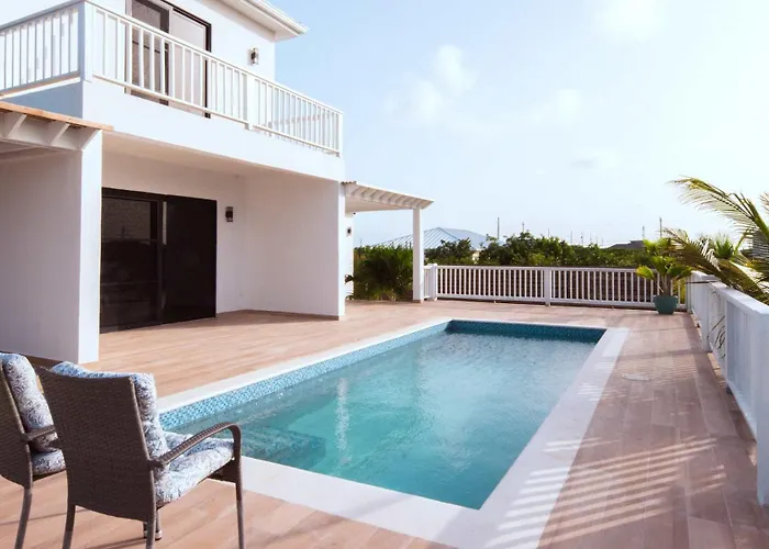 Family-Ready Fully Equipped Grand Villa With Pool